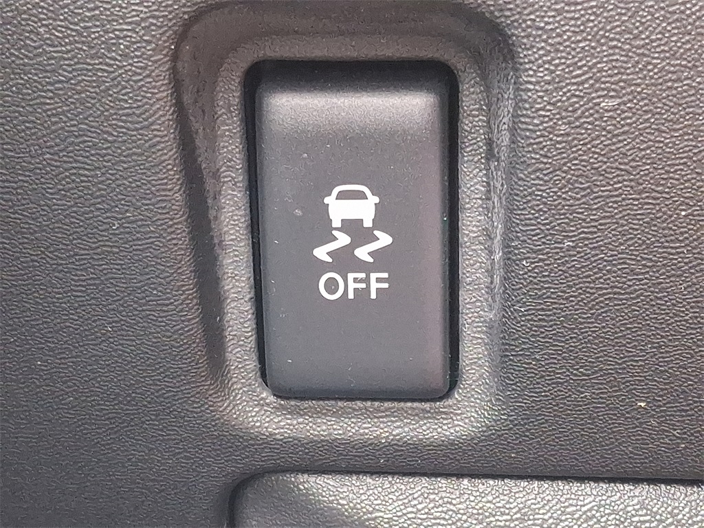 2012 Nissan Sentra 2.0 S - Photo 24