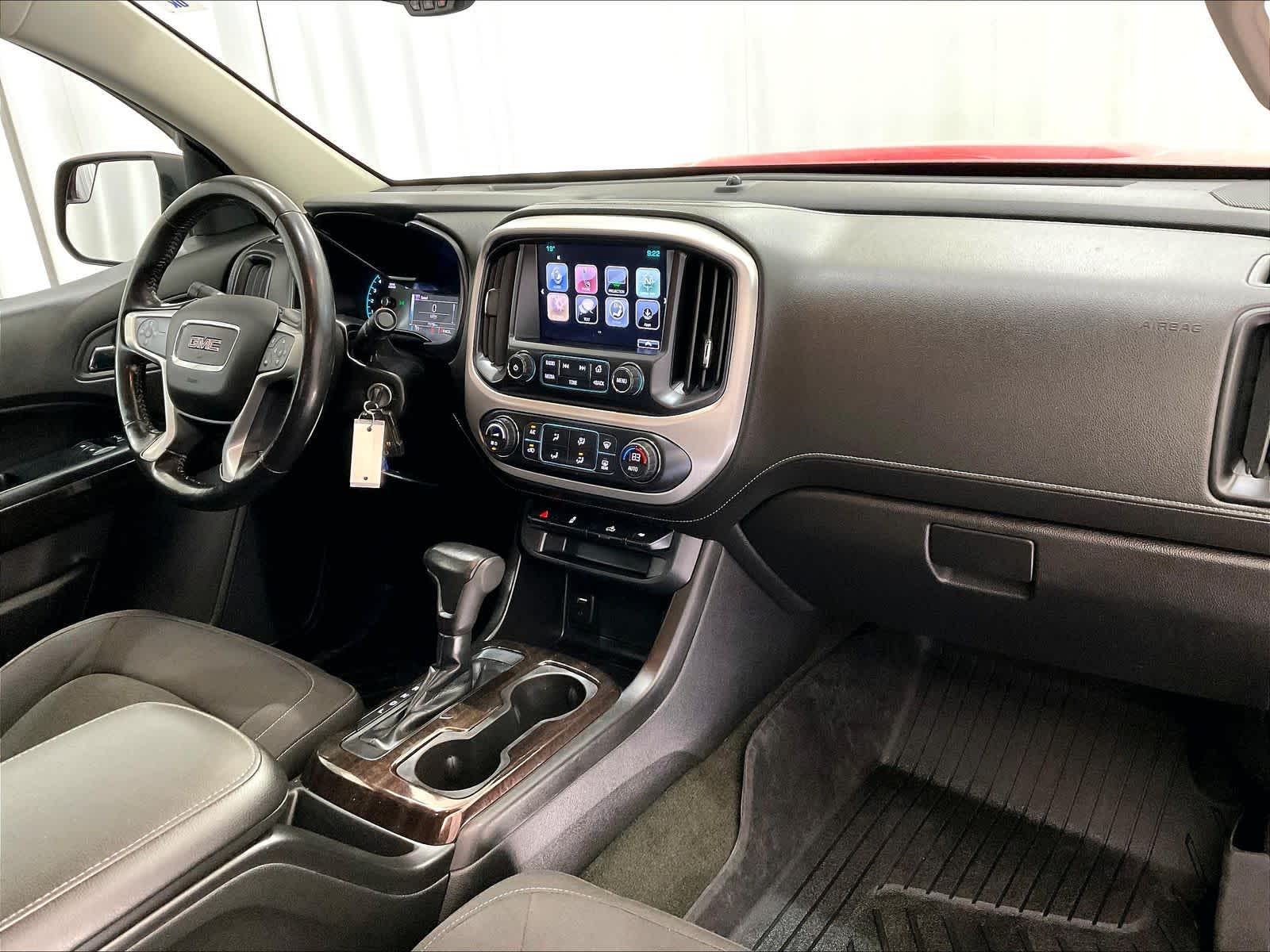 2017 GMC Canyon 4WD SLE - Photo 14