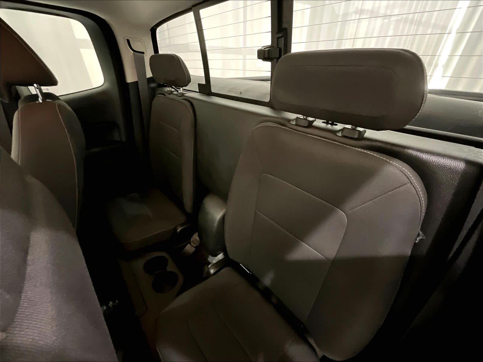 2017 GMC Canyon 4WD SLE - Photo 15