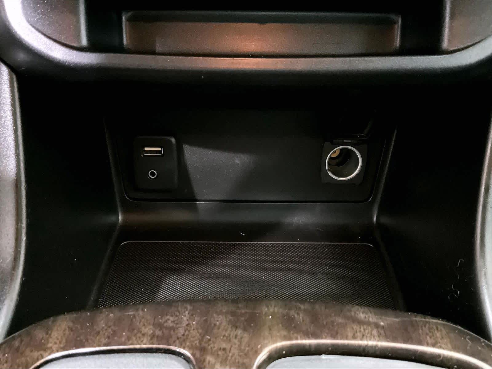 2017 GMC Canyon 4WD SLE - Photo 26