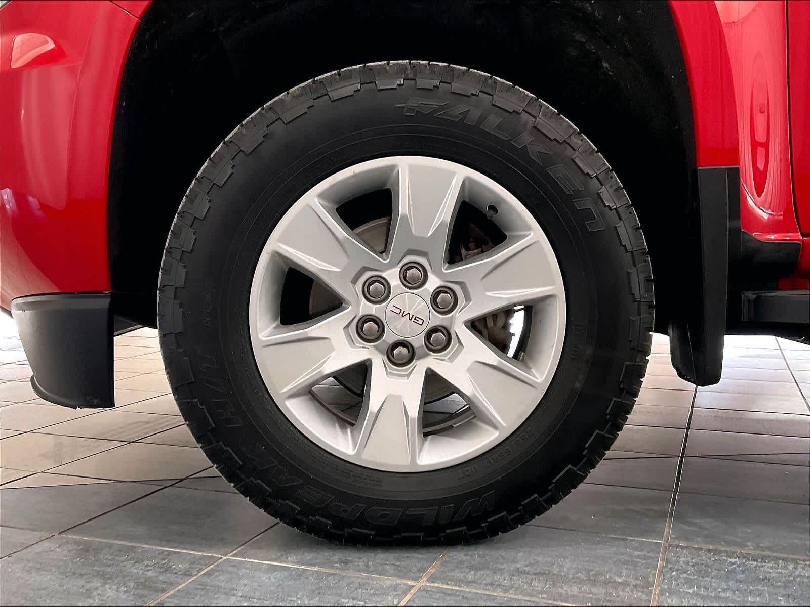 2017 GMC Canyon 4WD SLE - Photo 7