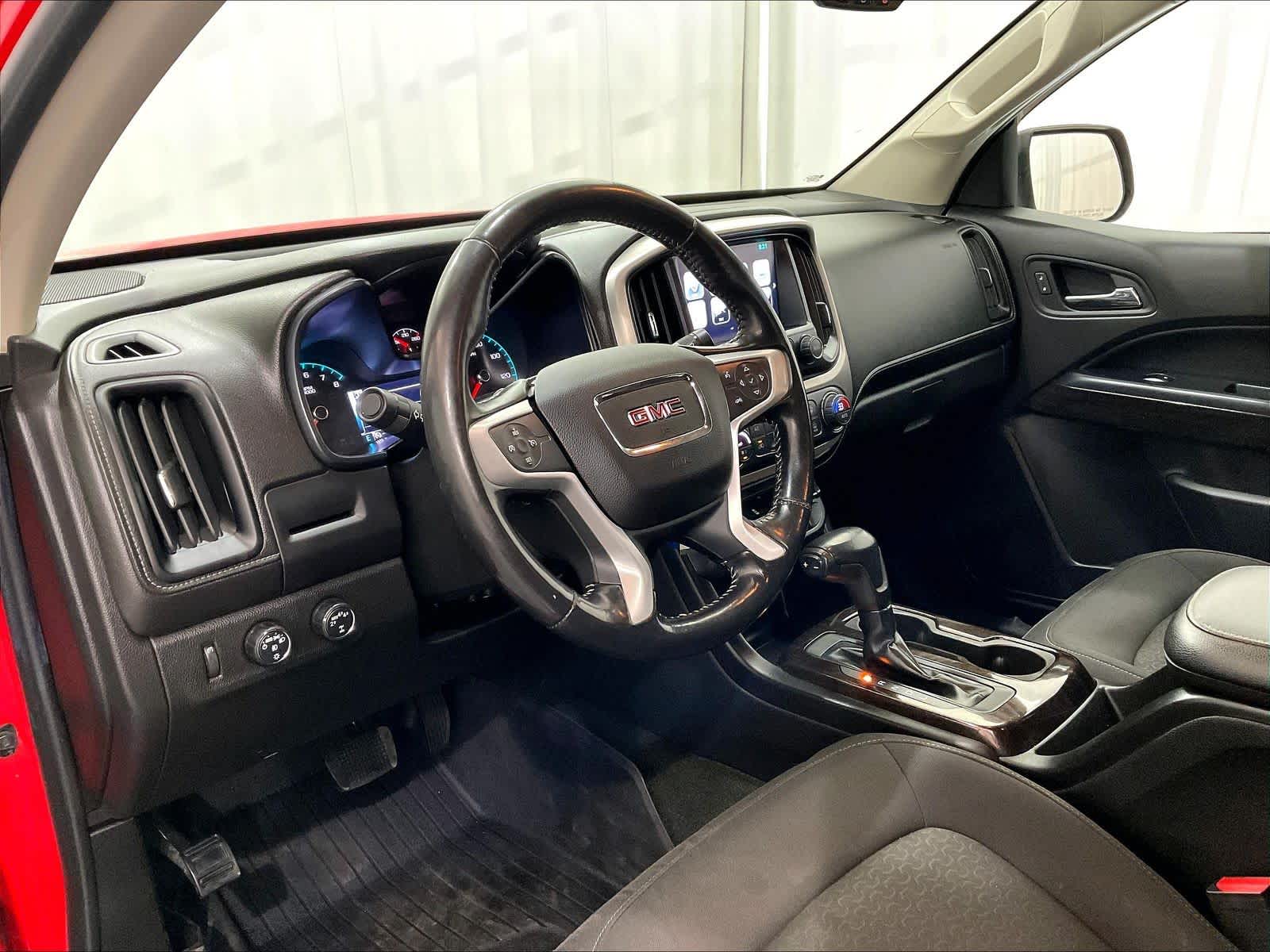 2017 GMC Canyon 4WD SLE - Photo 8