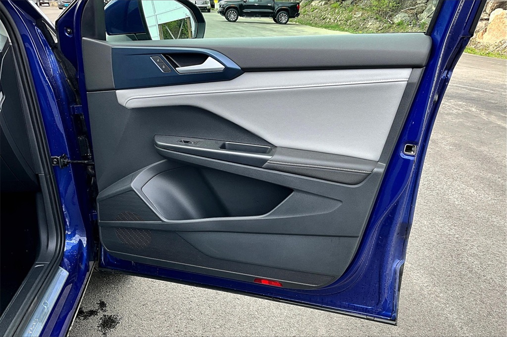2024 Volkswagen Taos 1.5T SE - Photo 12