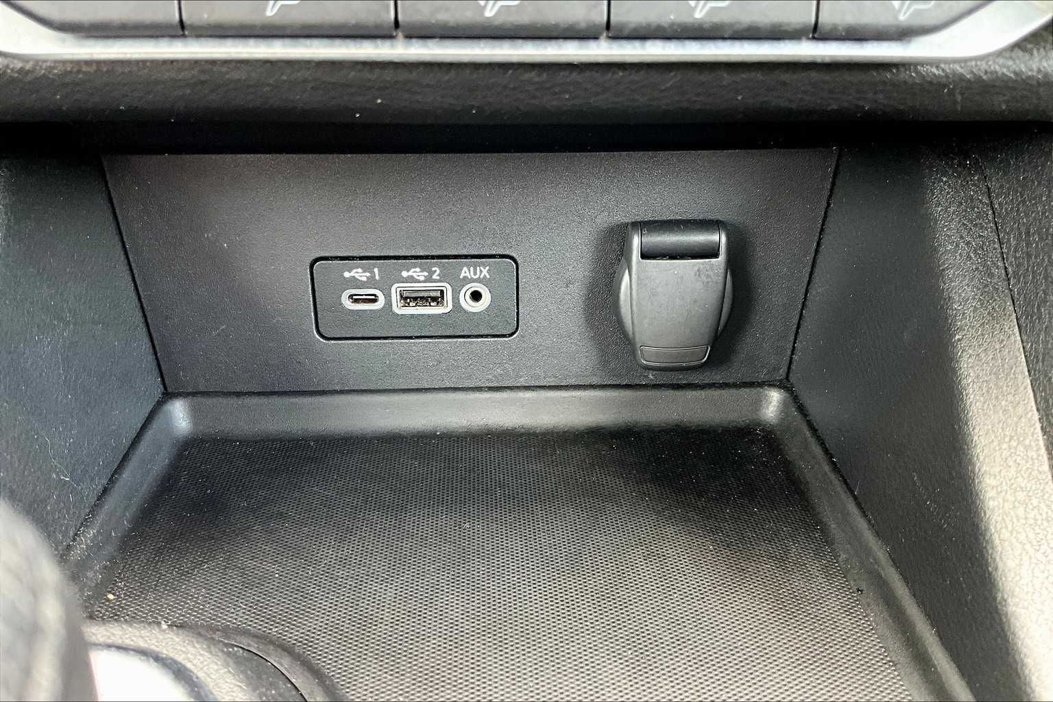 2022 Nissan Sentra SV - Photo 25