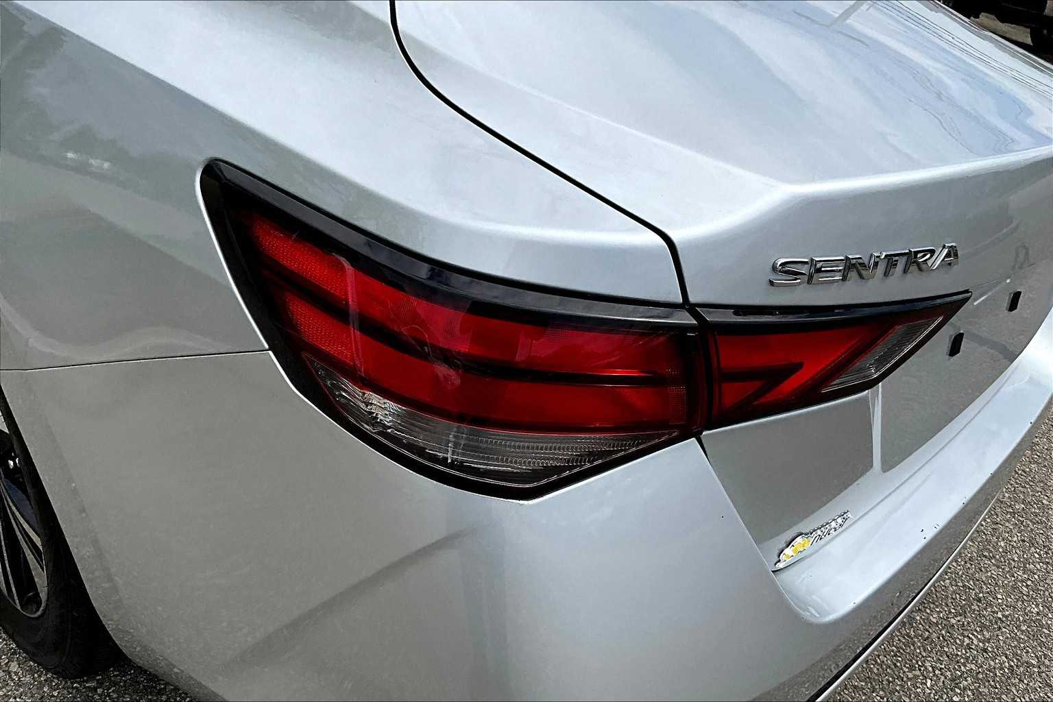 2022 Nissan Sentra SV - Photo 31