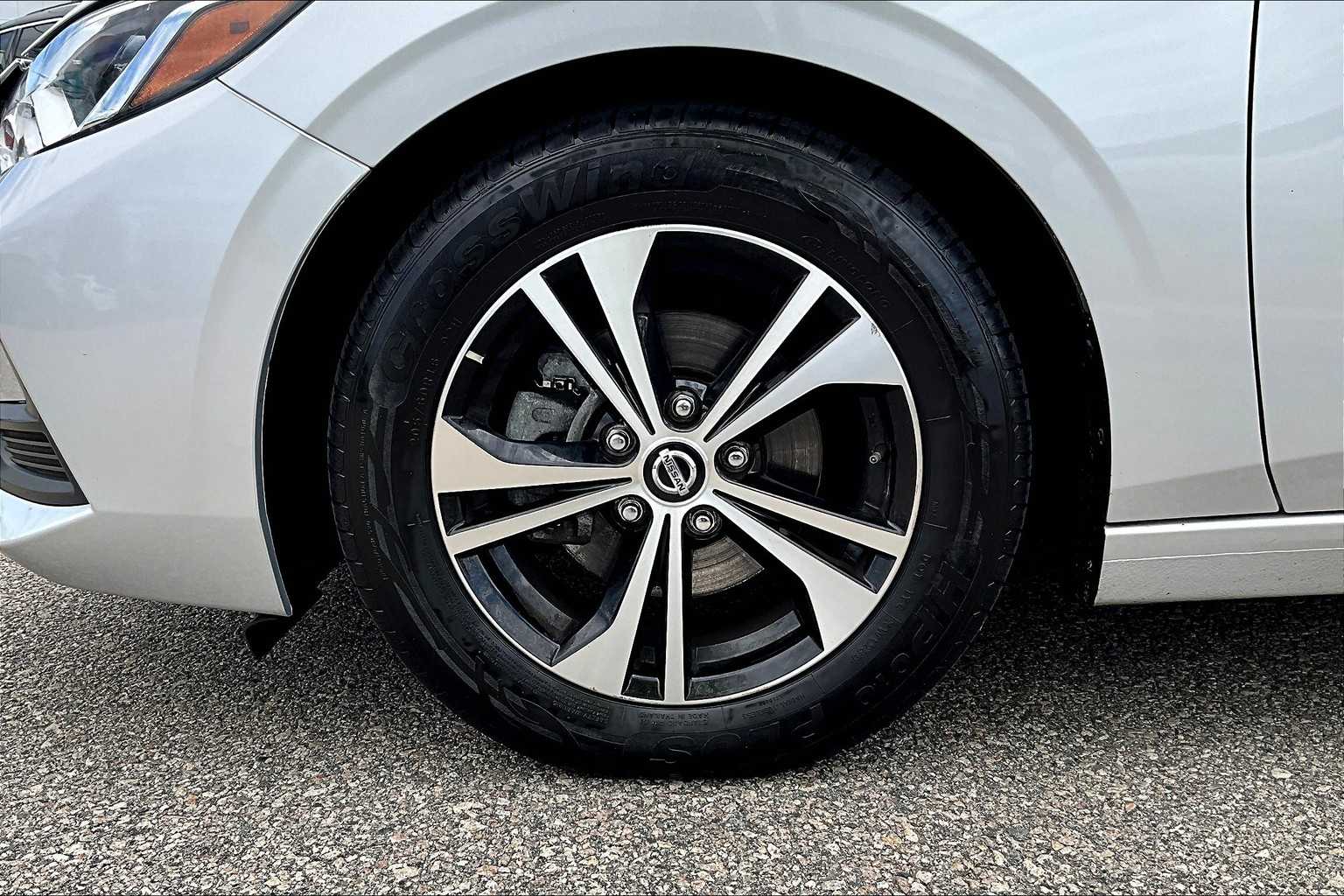 2022 Nissan Sentra SV - Photo 7
