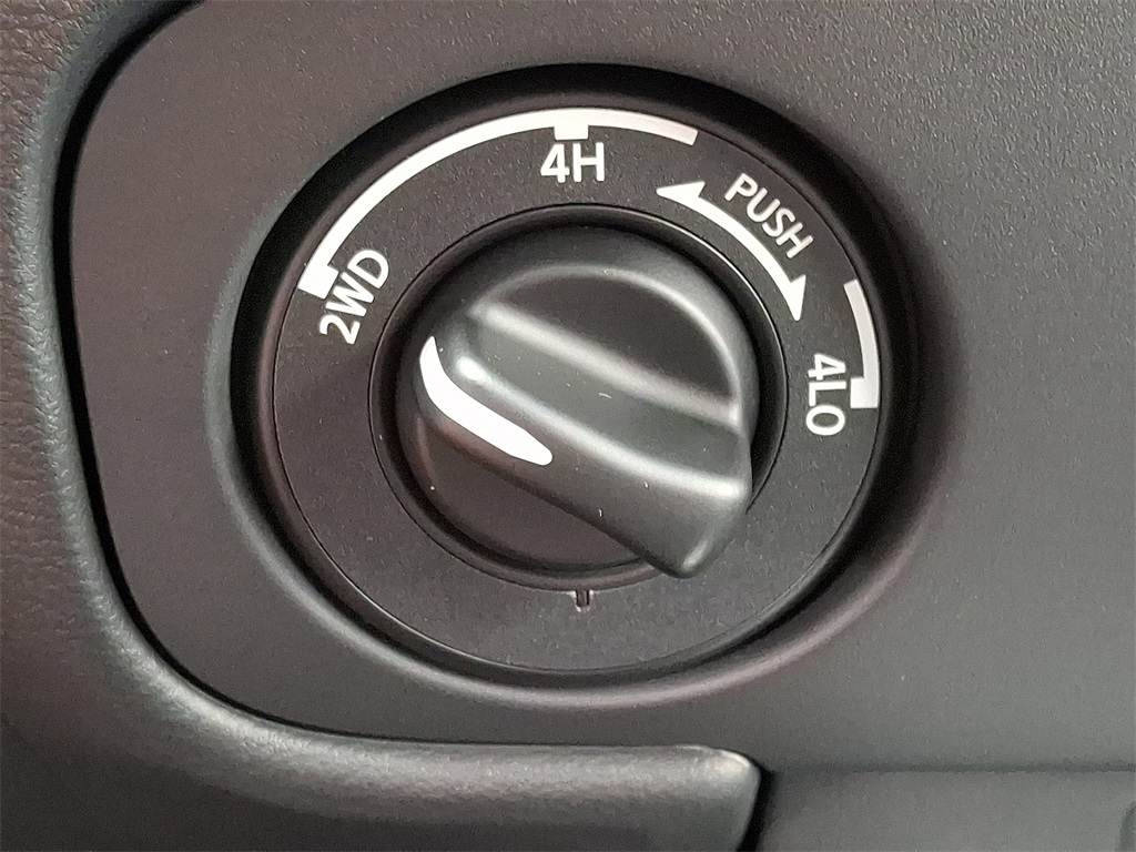 2026 Nissan Frontier SV - Photo 15