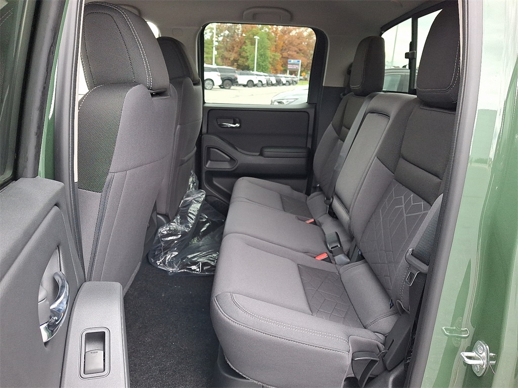 2026 Nissan Frontier SV - Photo 6