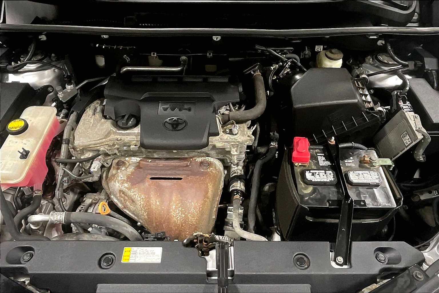 2017 Toyota RAV4 LE - Photo 29