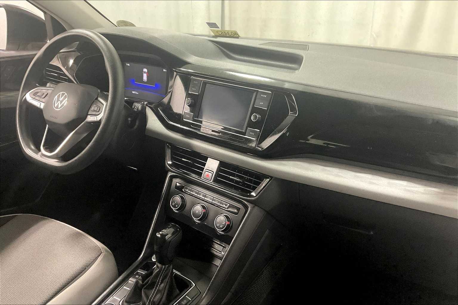 2022 Volkswagen Taos S - Photo 14