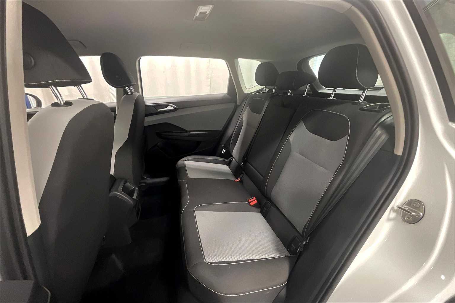 2022 Volkswagen Taos S - Photo 15