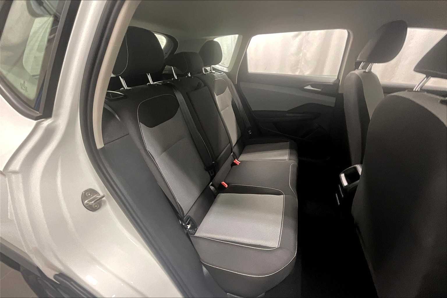 2022 Volkswagen Taos S - Photo 16