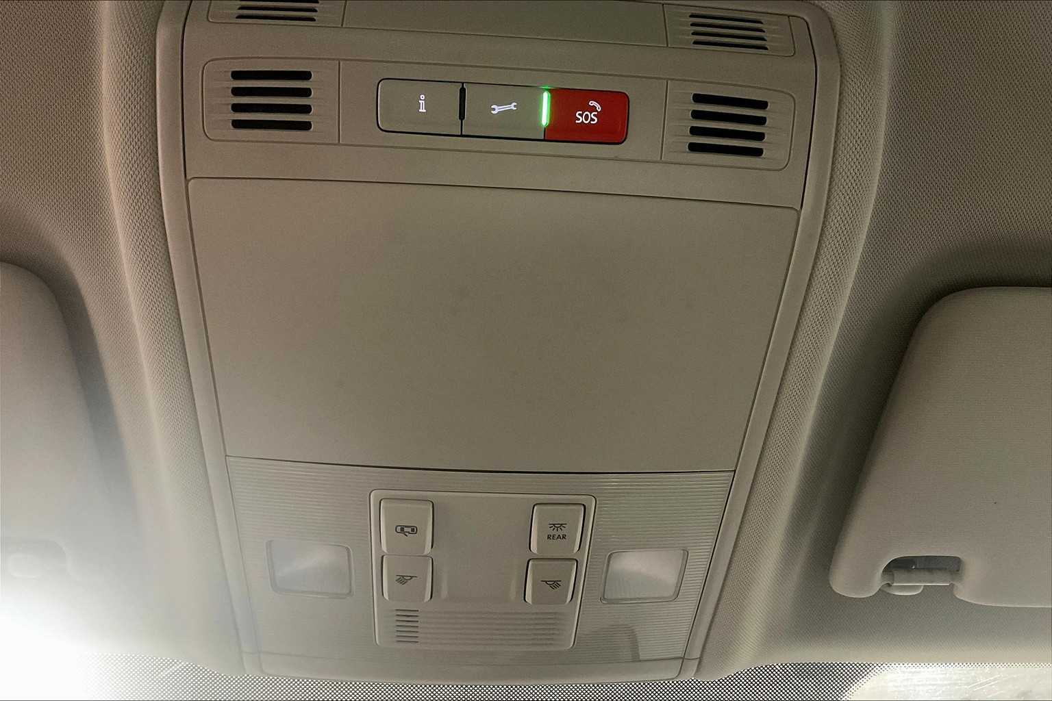 2022 Volkswagen Taos S - Photo 26