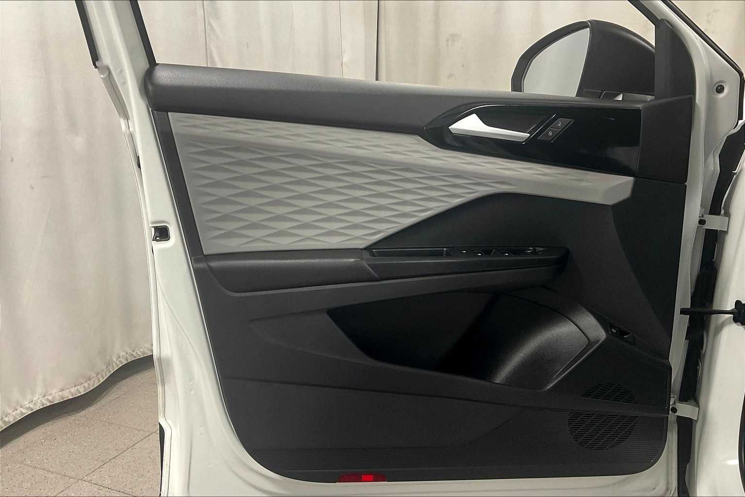 2022 Volkswagen Taos S - Photo 9