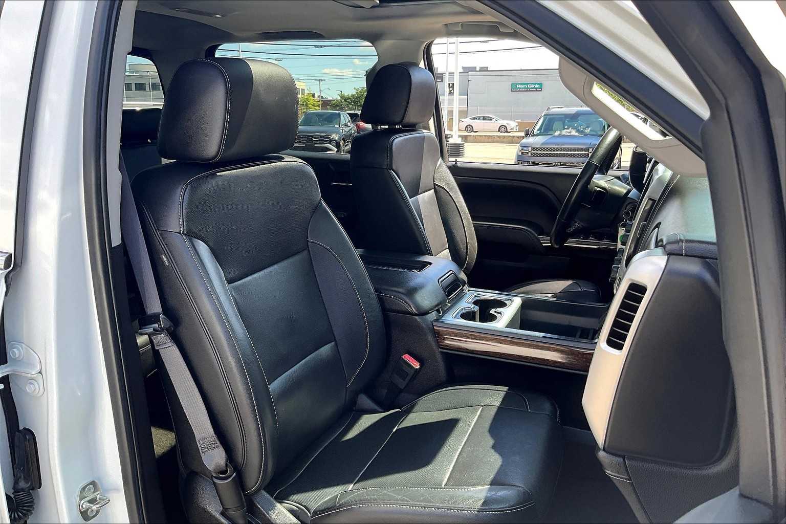 2017 GMC Sierra 1500 SLT - Photo 11