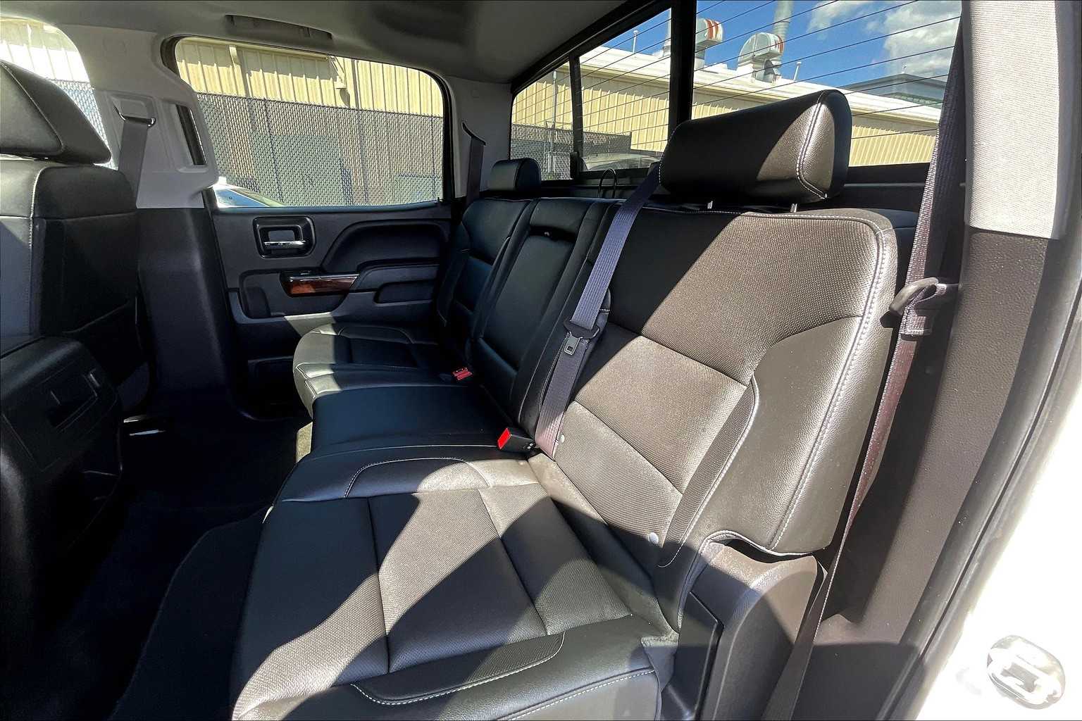 2017 GMC Sierra 1500 SLT - Photo 15