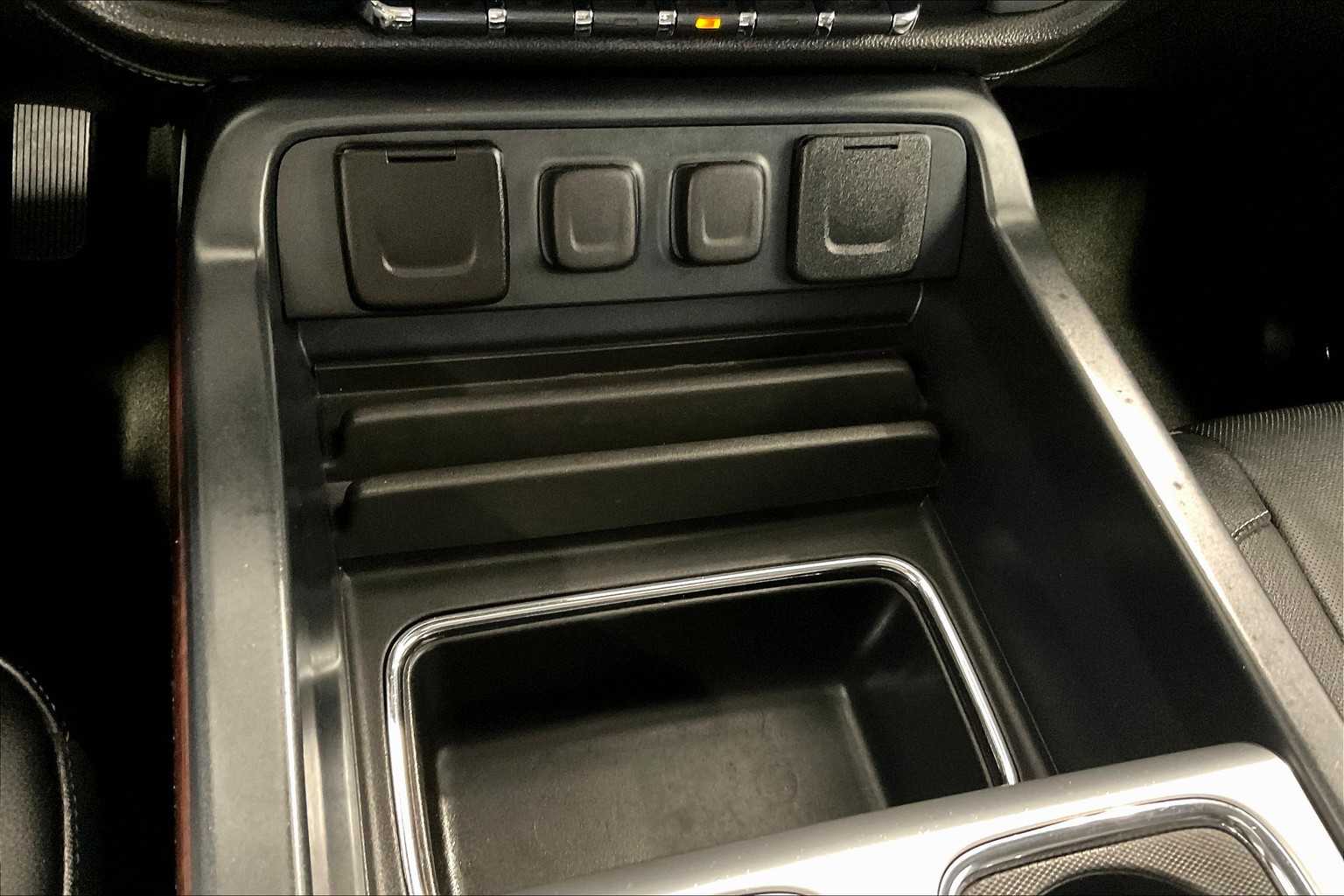 2017 GMC Sierra 1500 SLT - Photo 27
