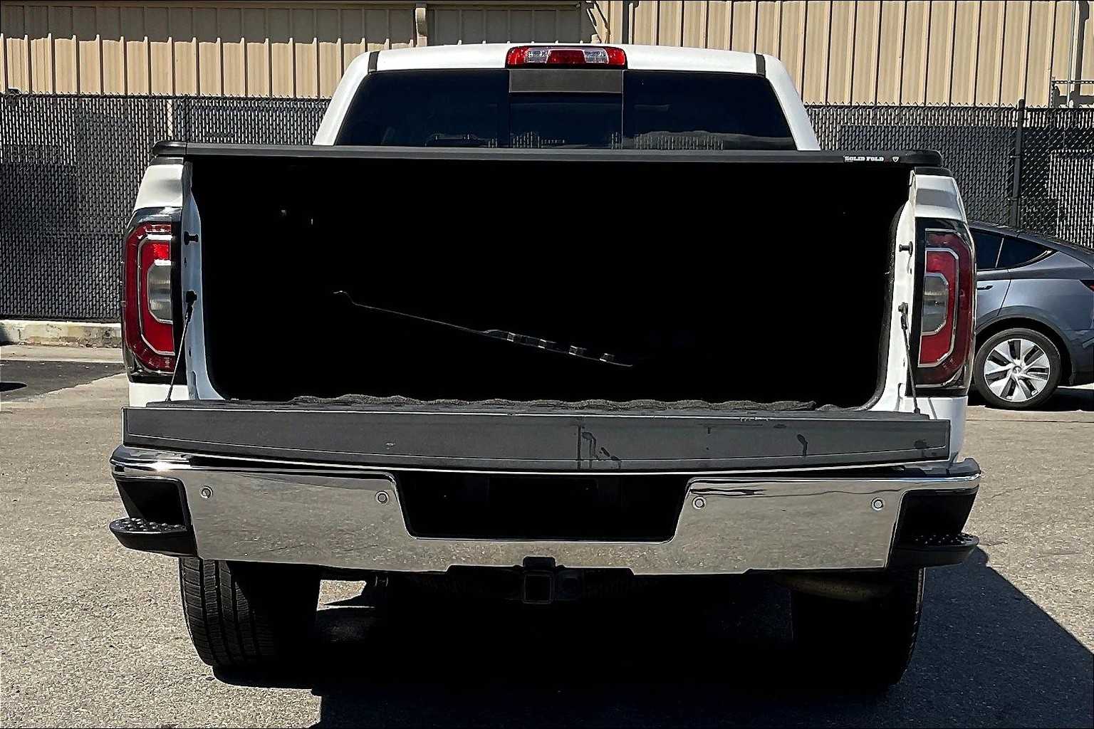 2017 GMC Sierra 1500 SLT - Photo 30