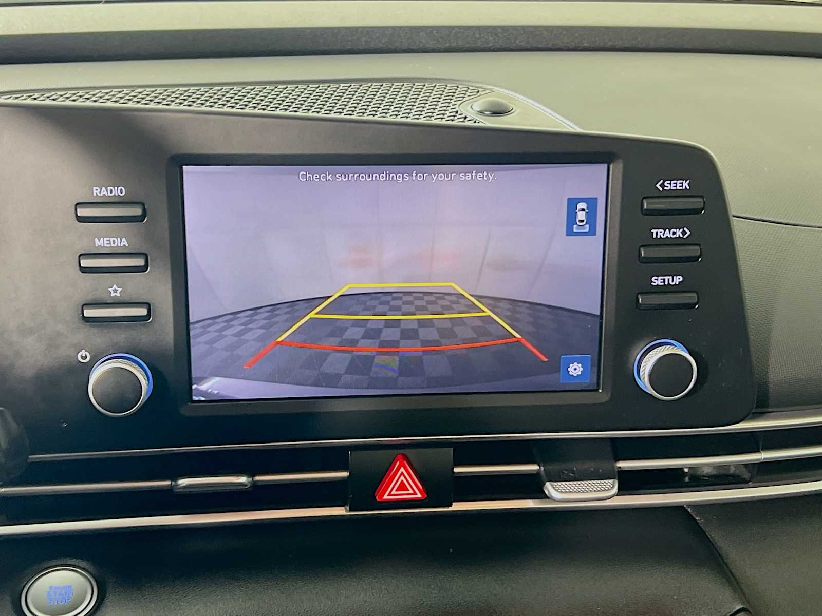 2023 Hyundai Elantra SEL - Photo 13