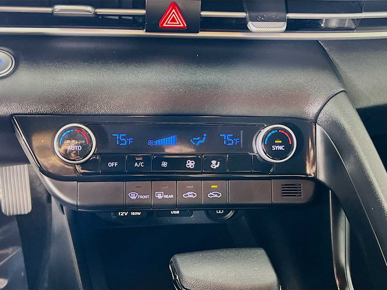 2023 Hyundai Elantra SEL - Photo 15