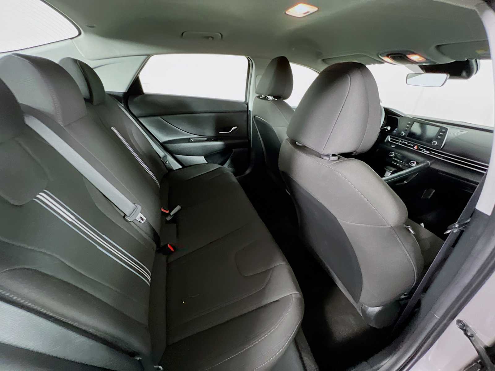 2023 Hyundai Elantra SEL - Photo 25