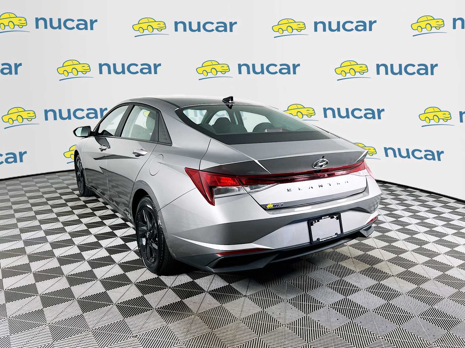 2023 Hyundai Elantra SEL - Photo 5