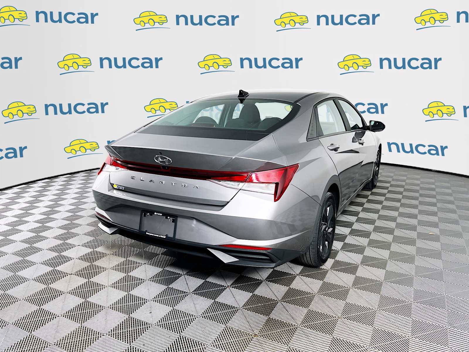 2023 Hyundai Elantra SEL - Photo 7