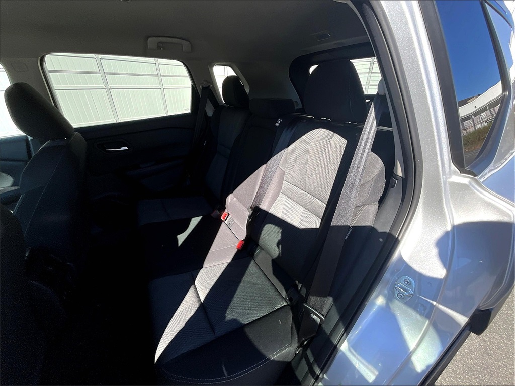 2024 Nissan Rogue SV - Photo 15