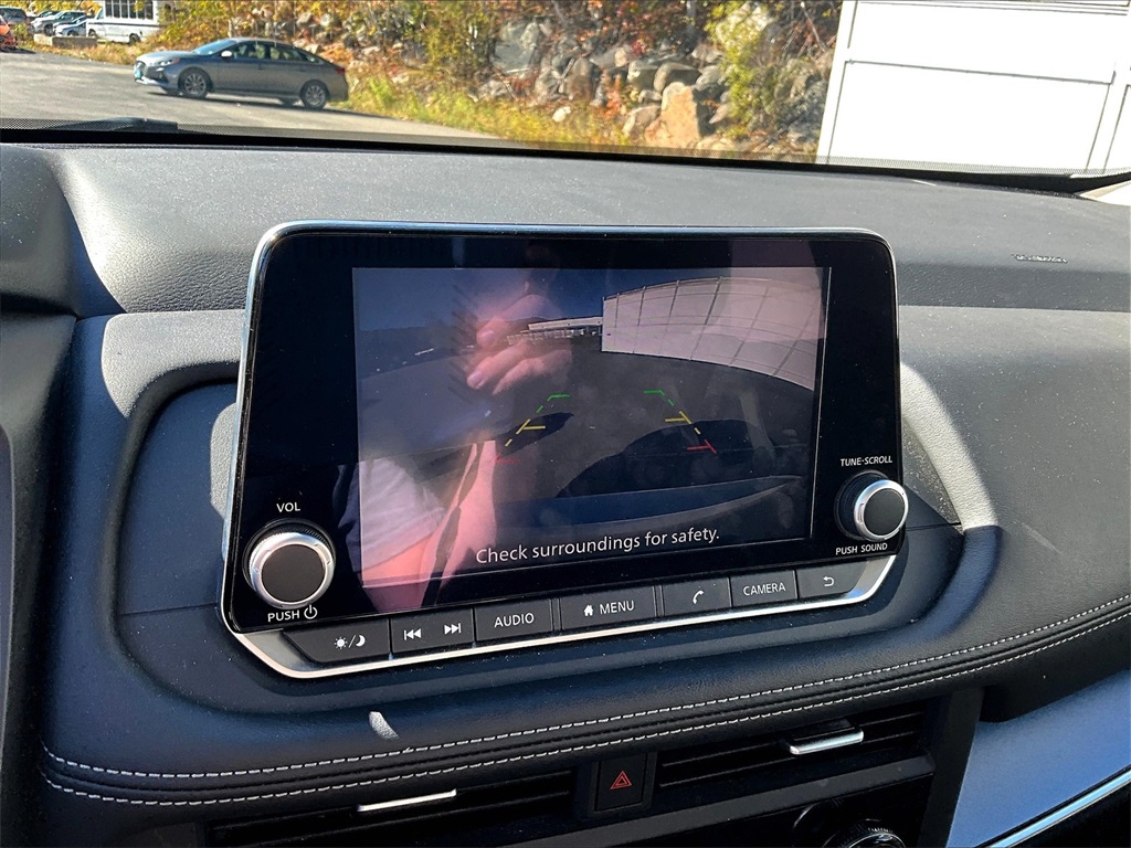 2024 Nissan Rogue SV - Photo 19