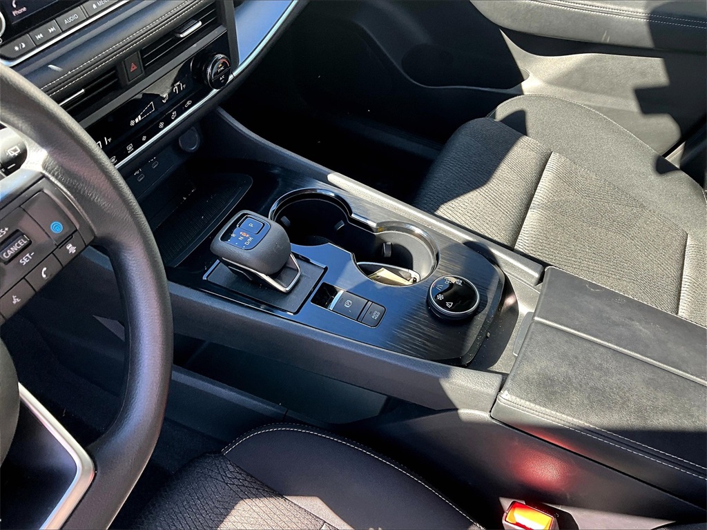 2024 Nissan Rogue SV - Photo 20