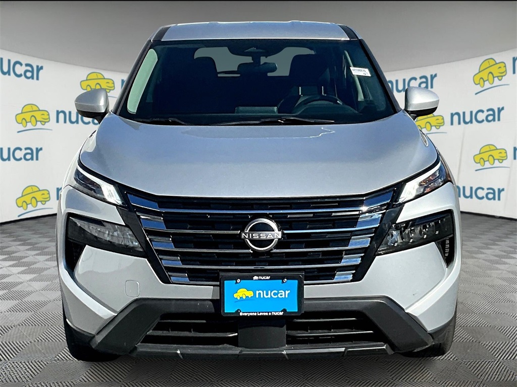 2024 Nissan Rogue SV - Photo 2