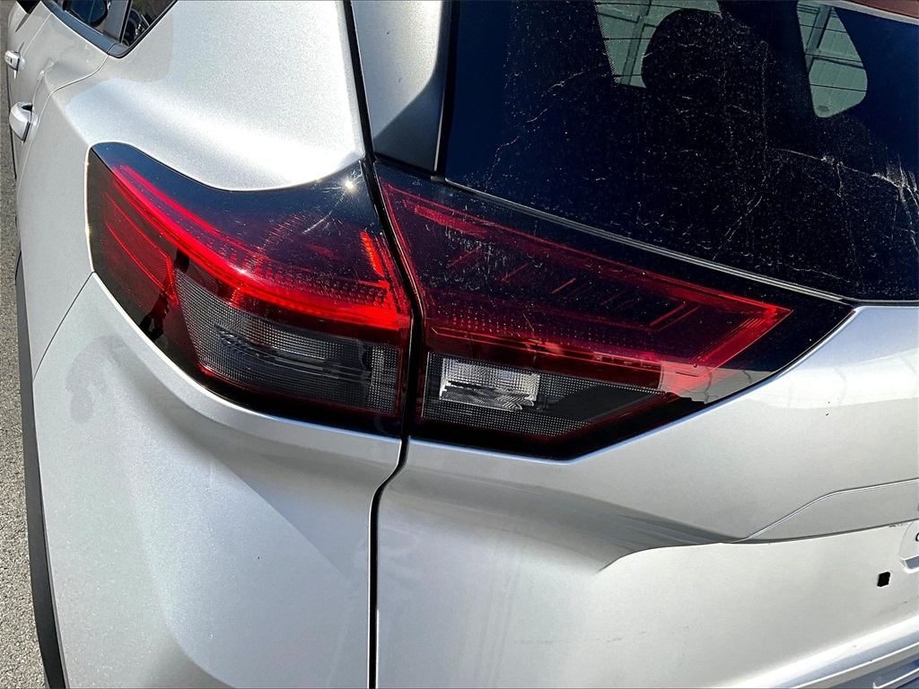 2024 Nissan Rogue SV - Photo 32