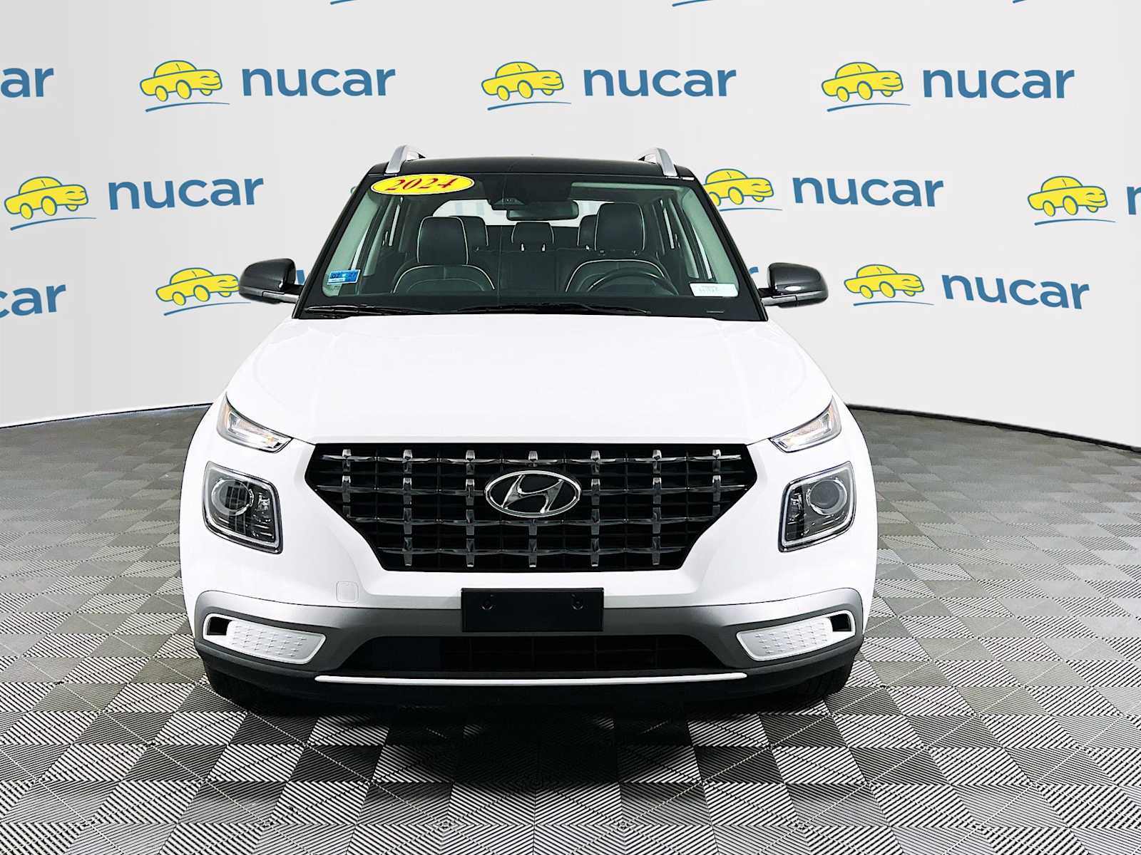 2024 Hyundai Venue Limited - Photo 2
