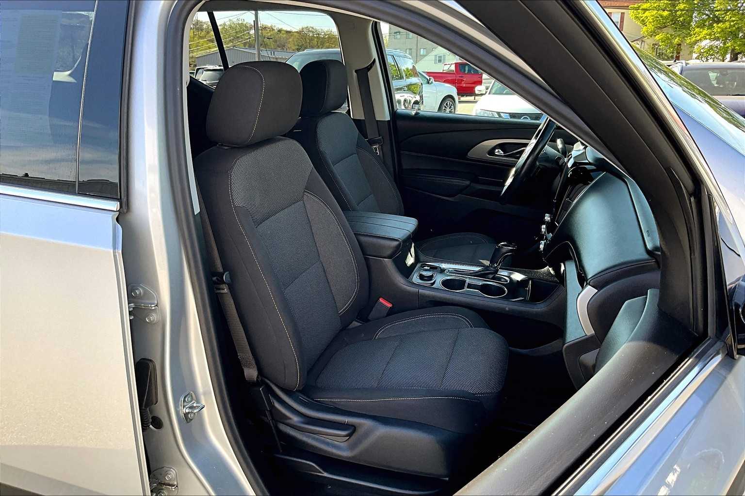 2020 Chevrolet Traverse LT Cloth - Photo 11