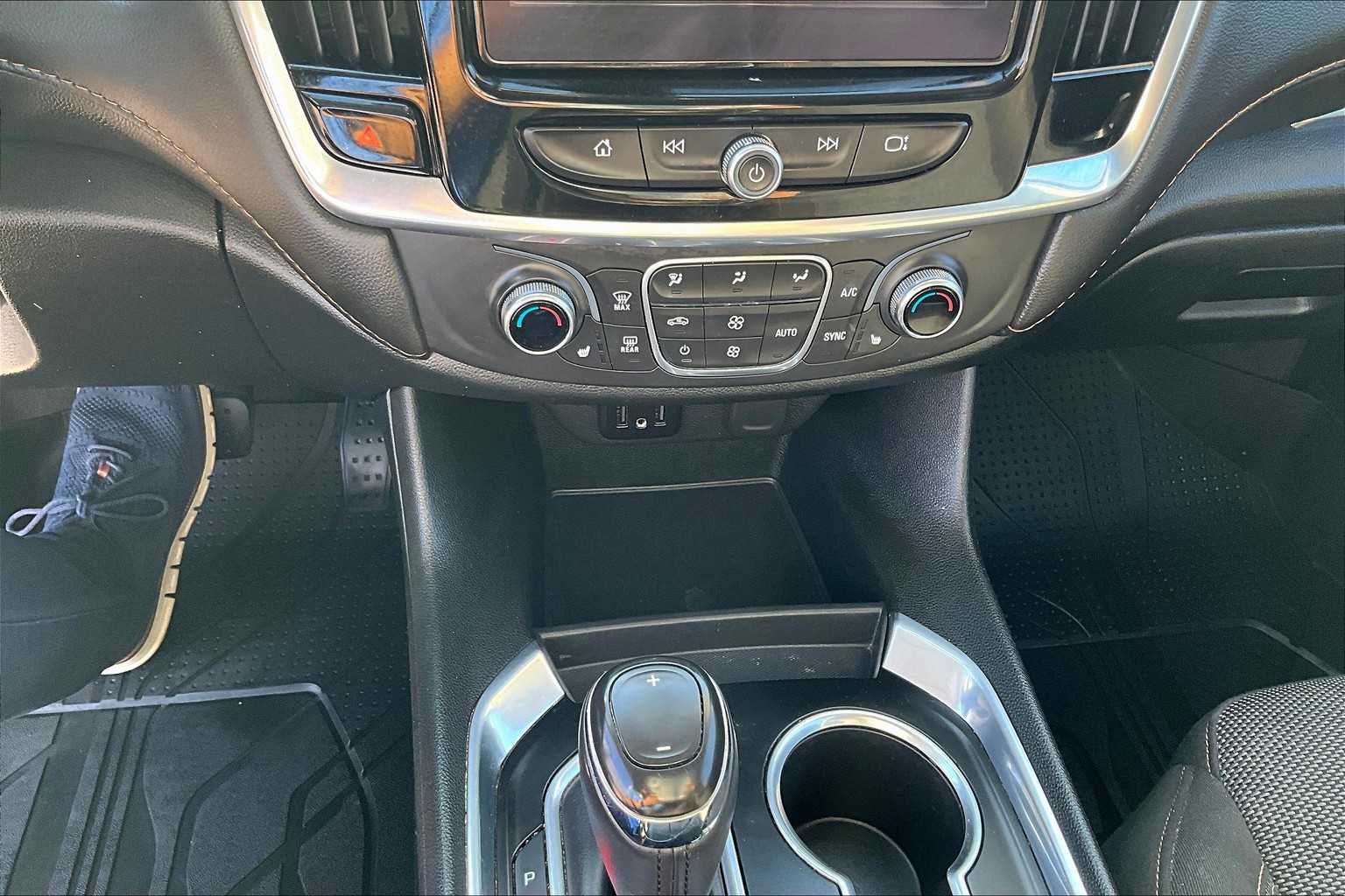 2020 Chevrolet Traverse LT Cloth - Photo 26