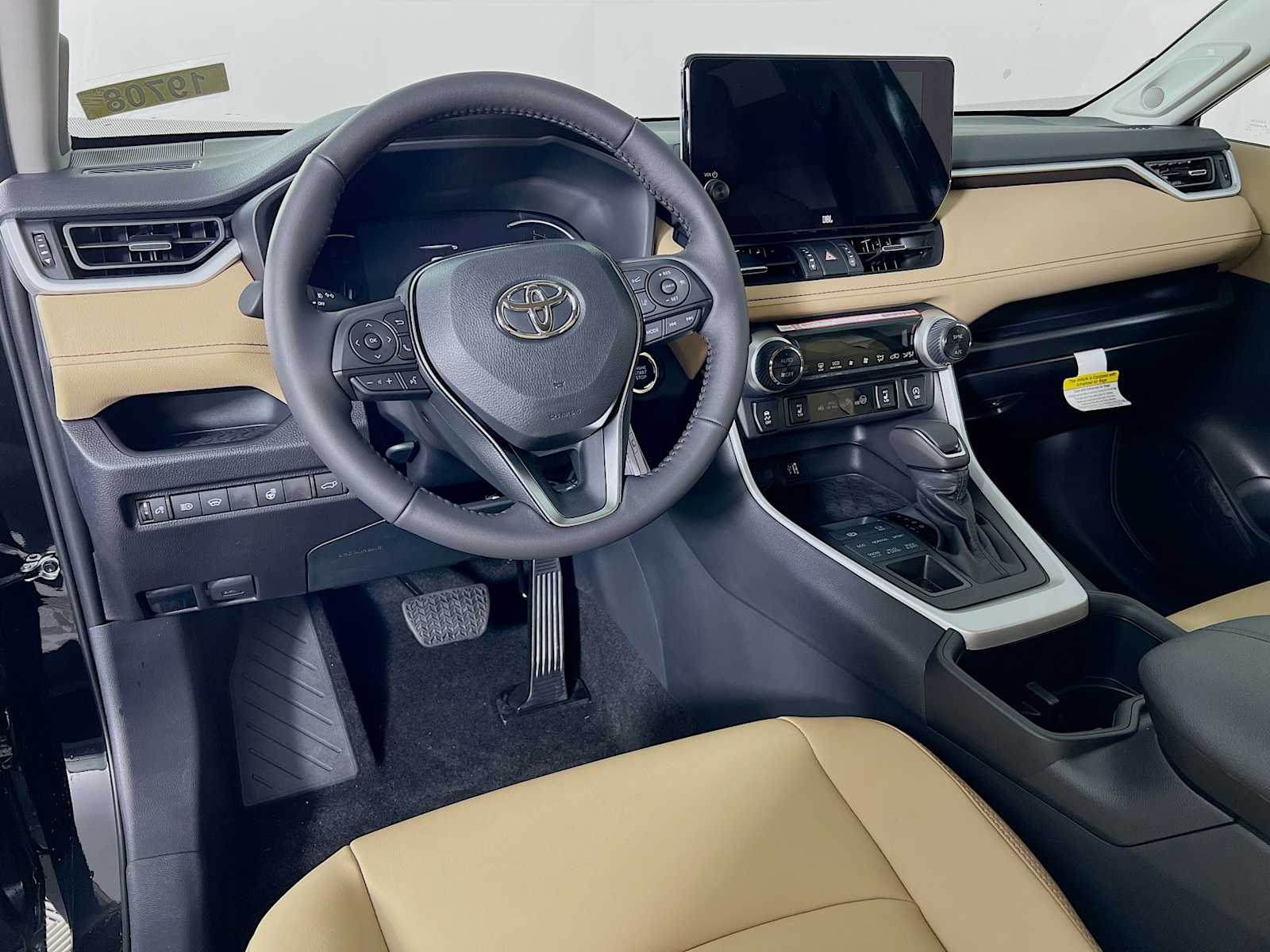 2025 Toyota RAV4 XLE Premium - Photo 6