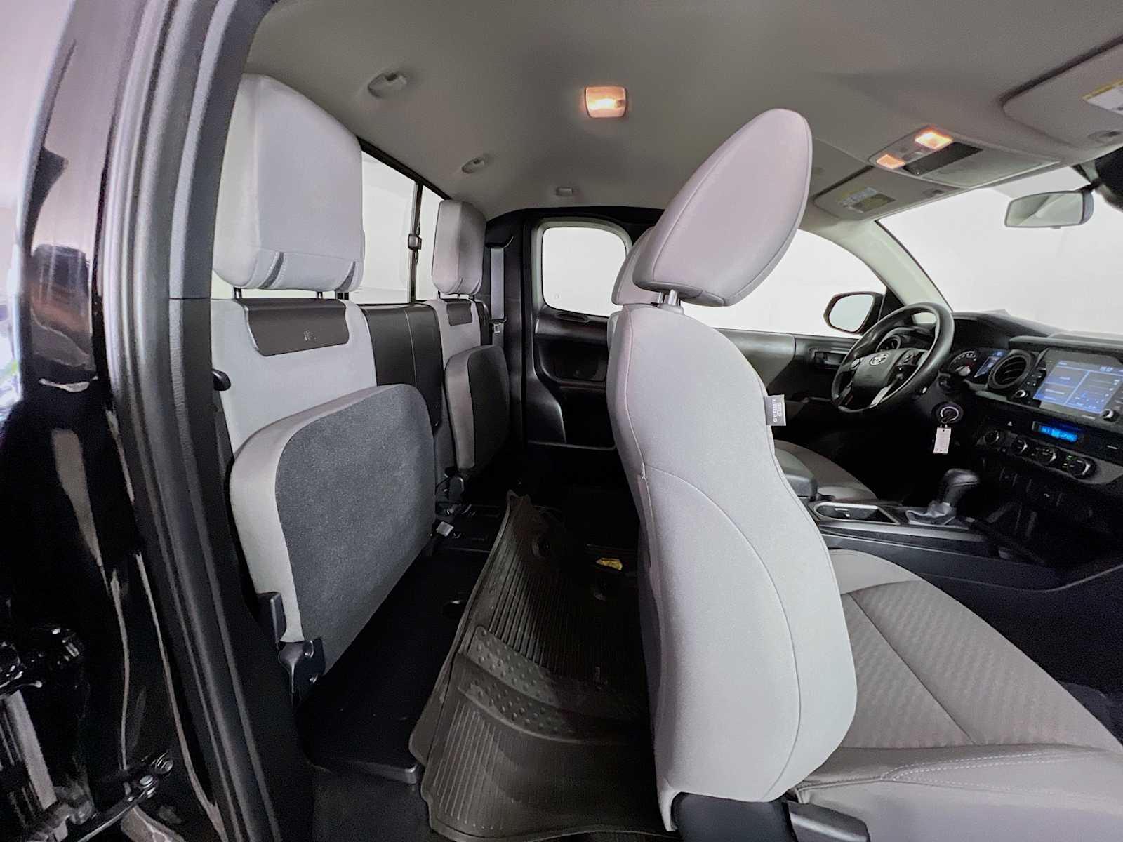2022 Toyota Tacoma SR - Photo 25