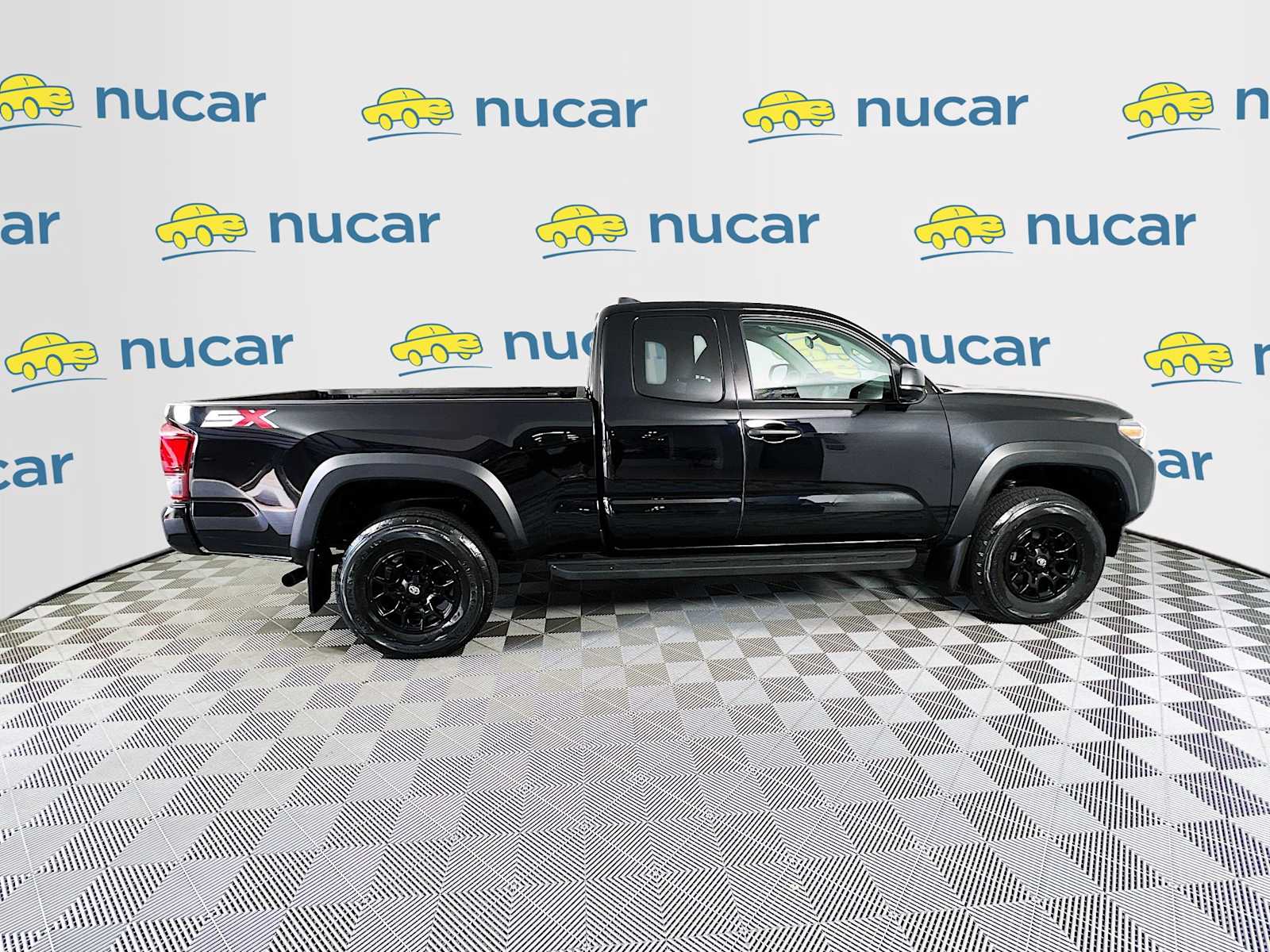 2022 Toyota Tacoma SR - Photo 8