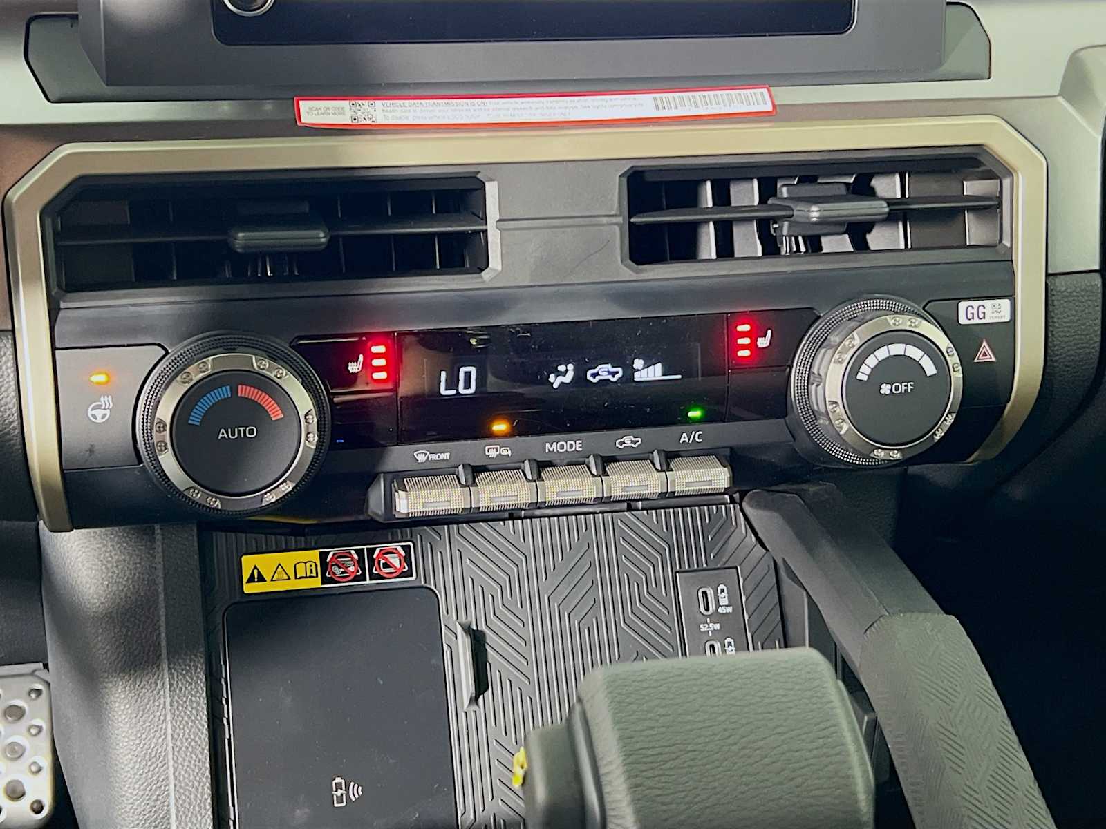 2025 Toyota Tacoma TRD Sport - Photo 10