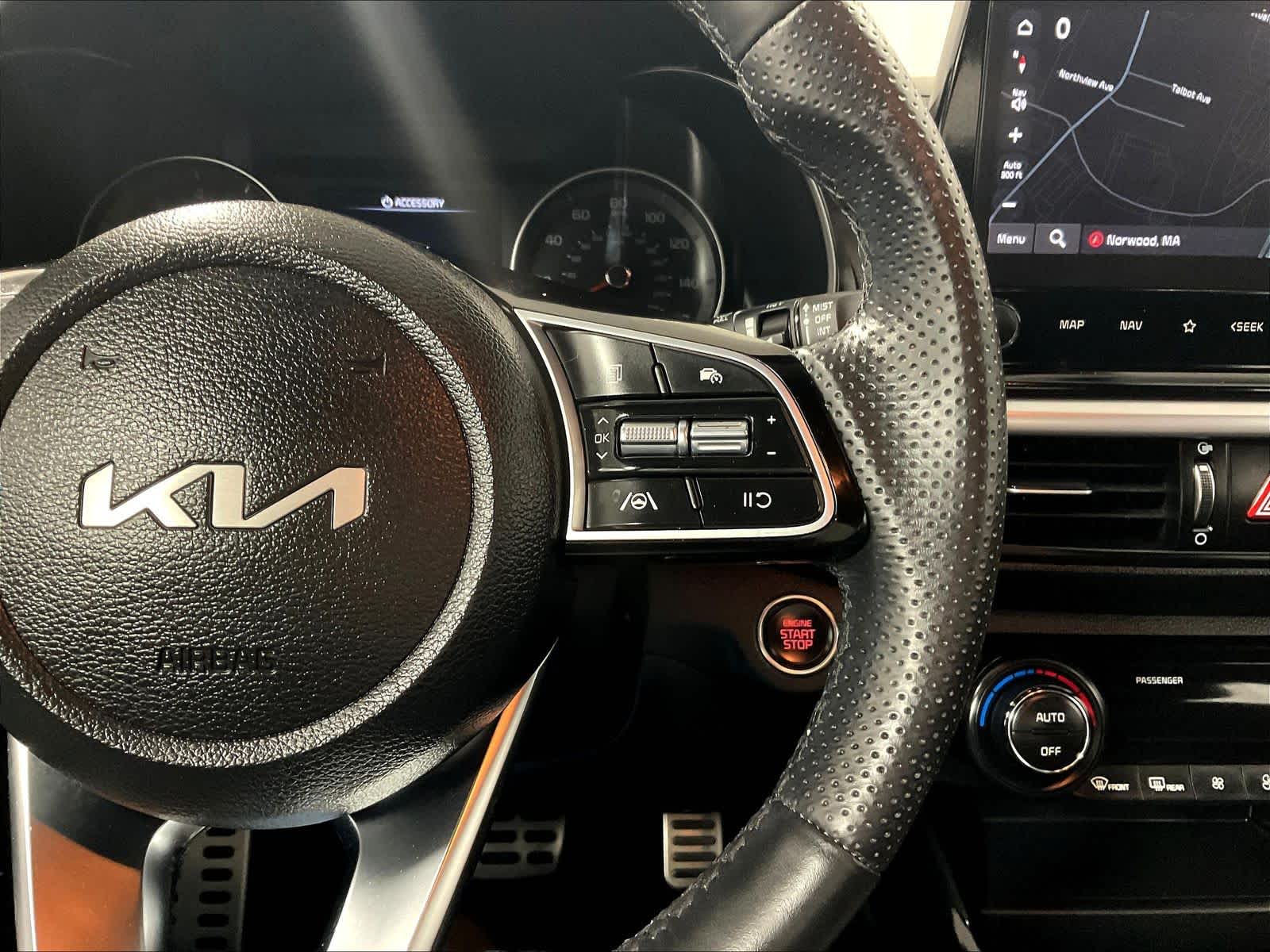 2023 Kia Forte GT-Line - Photo 23