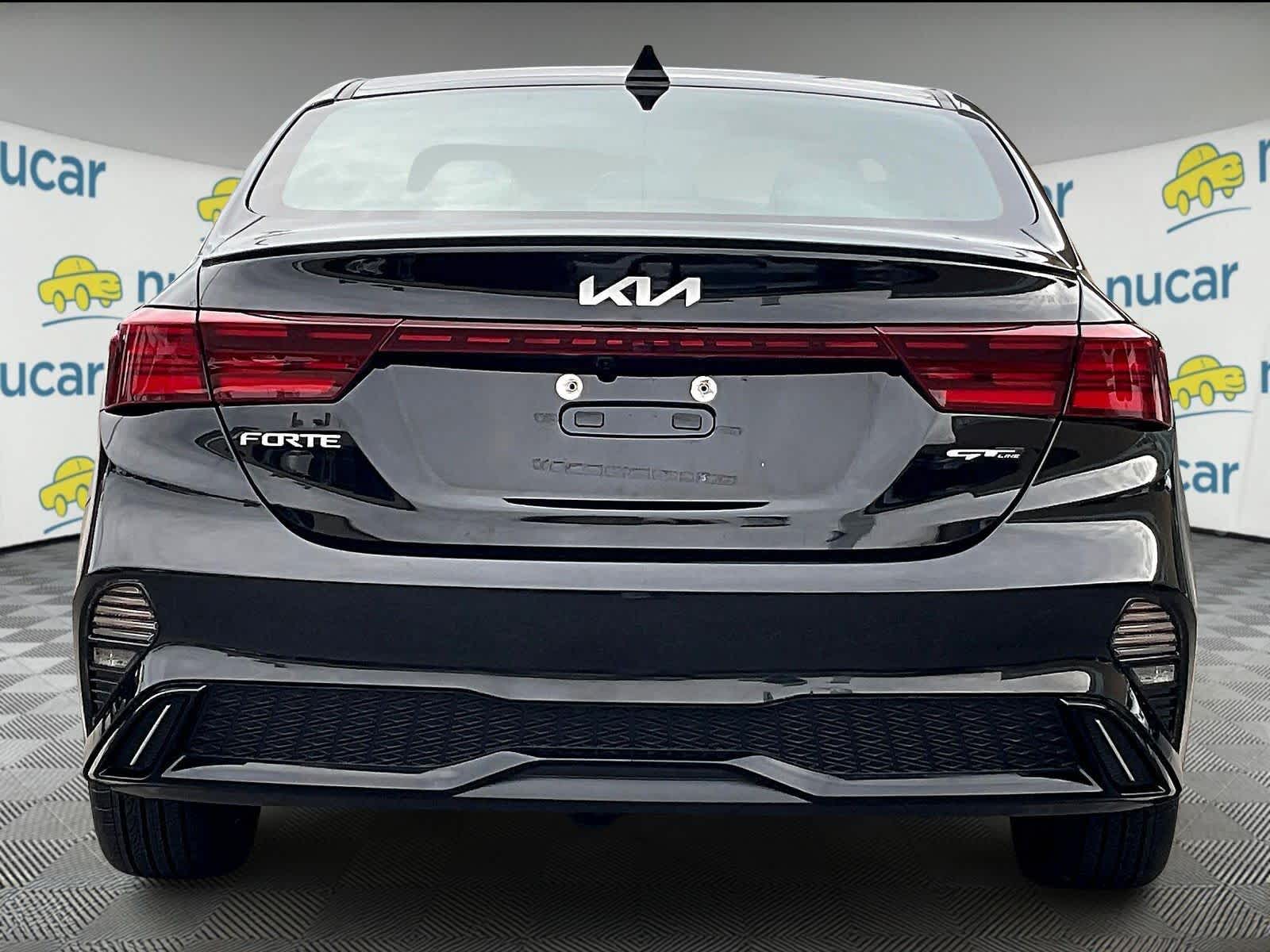 2023 Kia Forte GT-Line - Photo 5