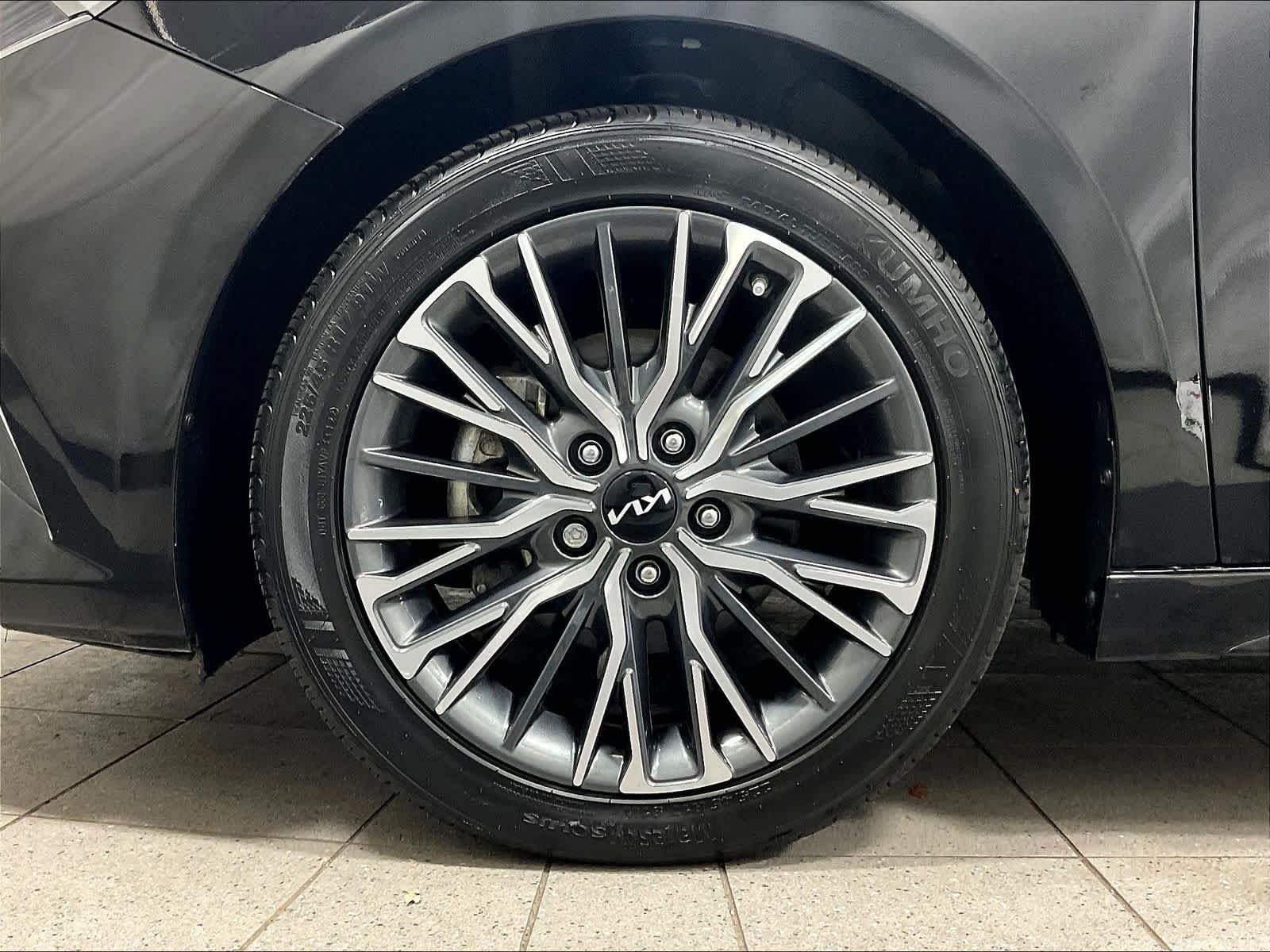 2023 Kia Forte GT-Line - Photo 7