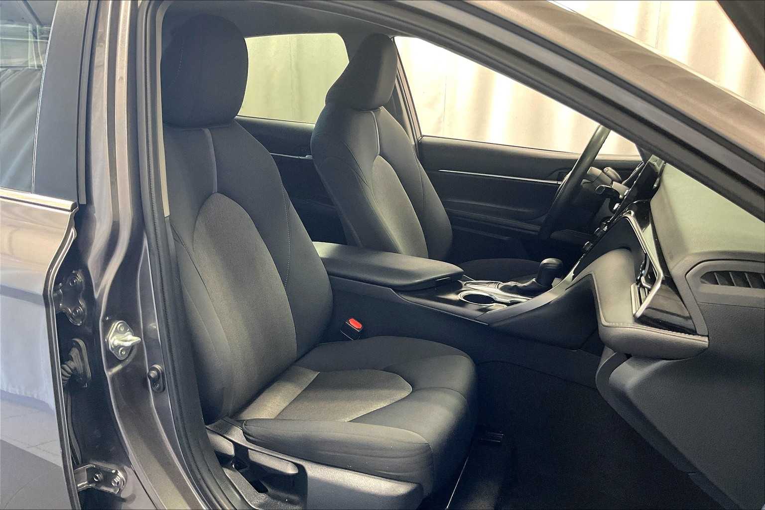 2023 Toyota Camry LE - Photo 11
