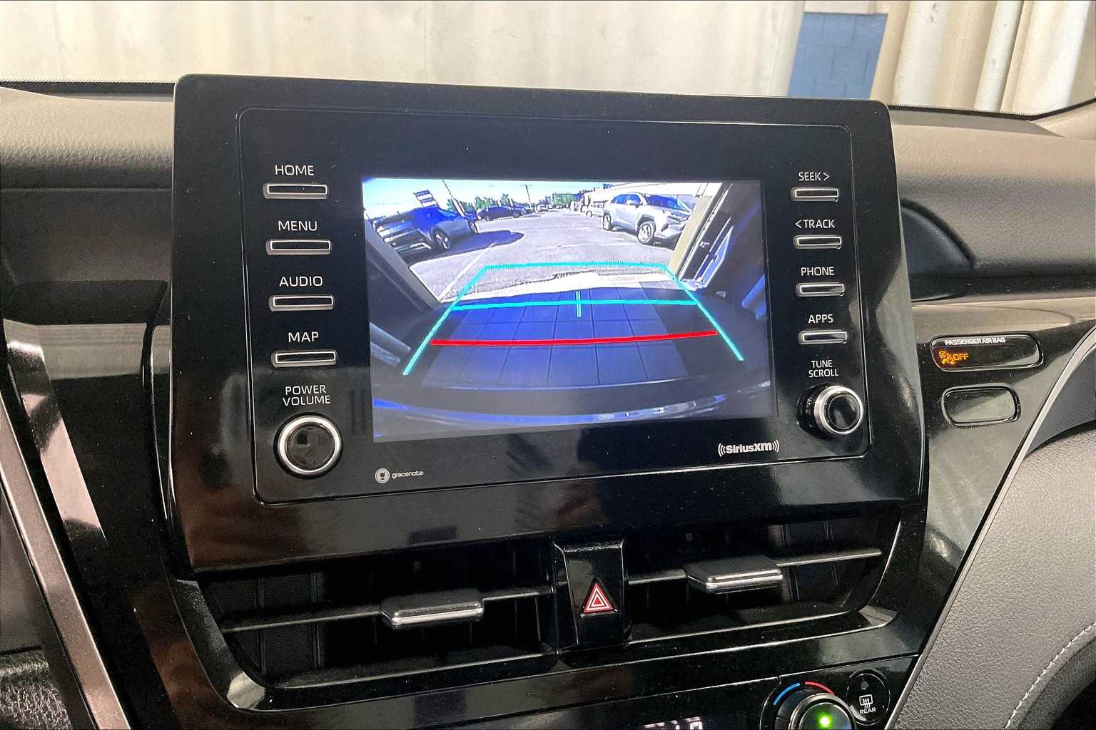 2023 Toyota Camry LE - Photo 19