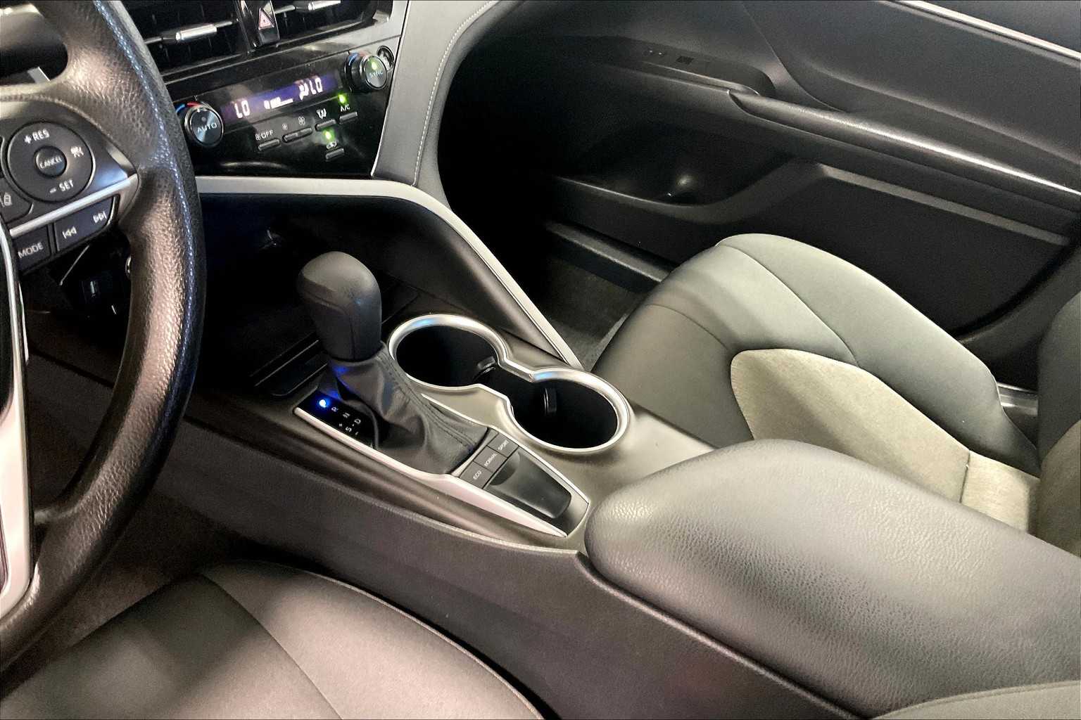 2023 Toyota Camry LE - Photo 20