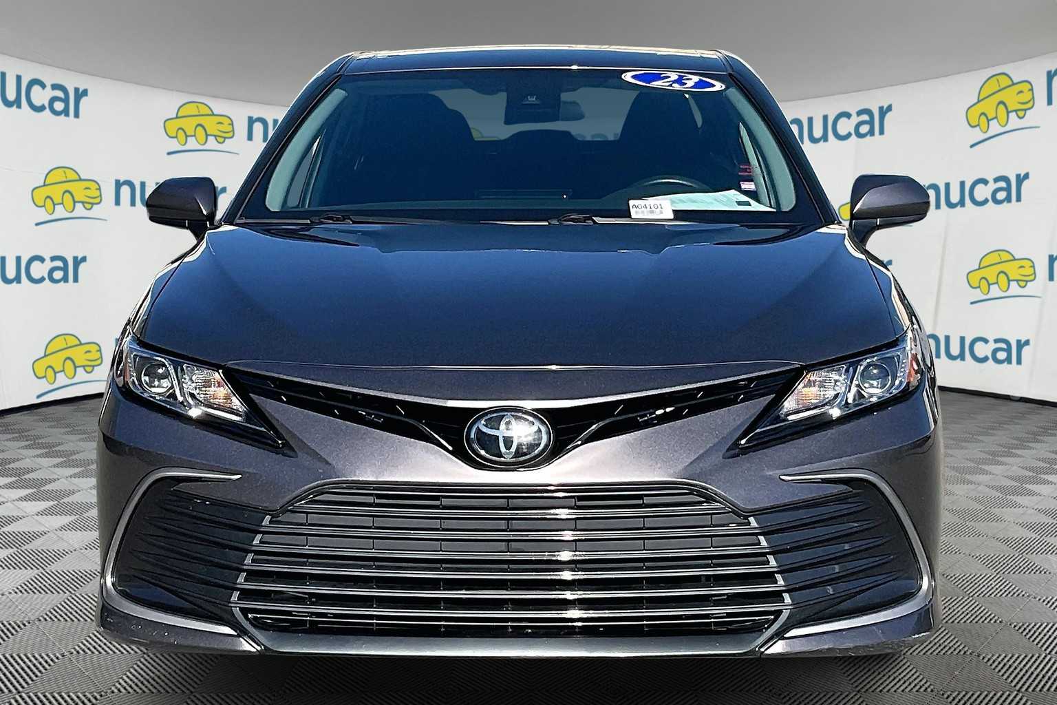 2023 Toyota Camry LE - Photo 2