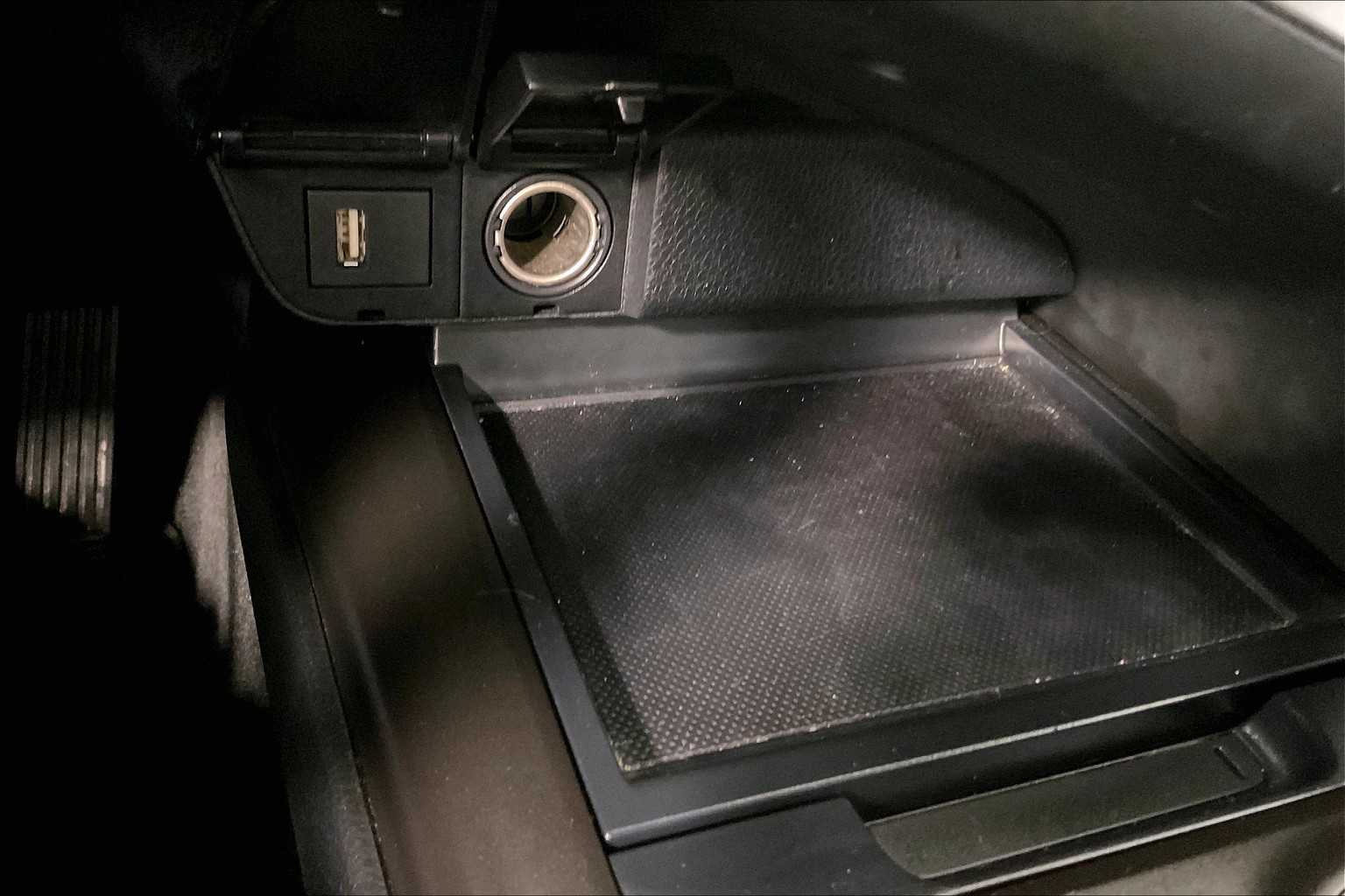2023 Toyota Camry LE - Photo 26