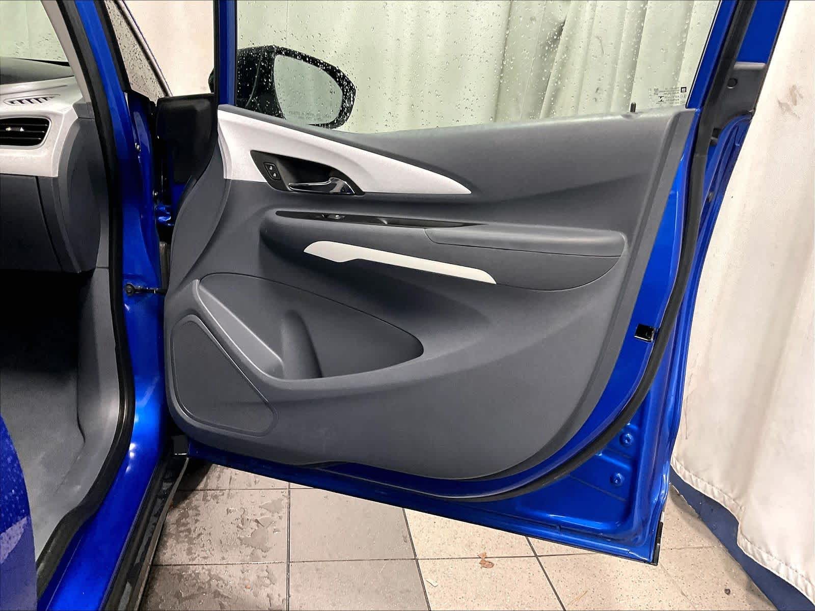2019 Chevrolet Bolt EV LT - Photo 12