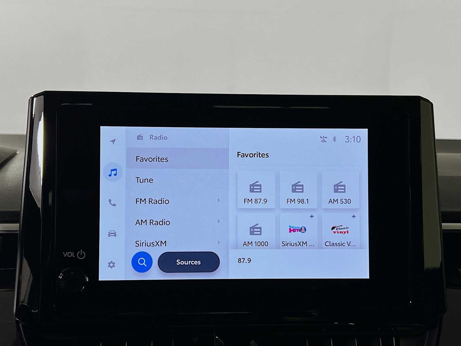 2025 Toyota Corolla Hybrid LE - Photo 8