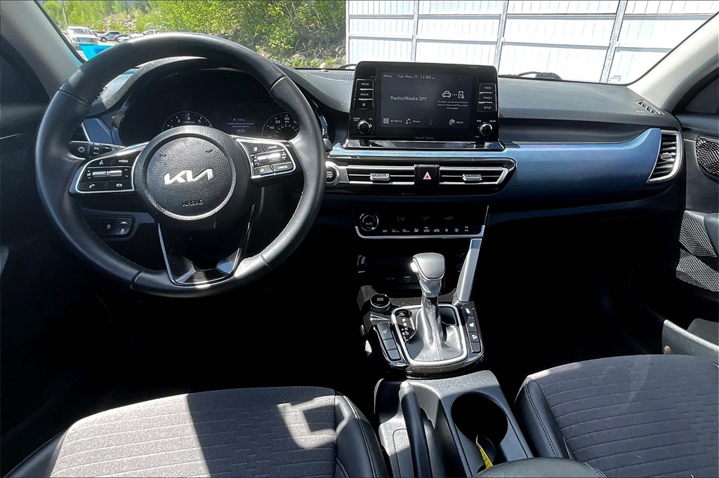 2023 Kia Seltos S - Photo 21